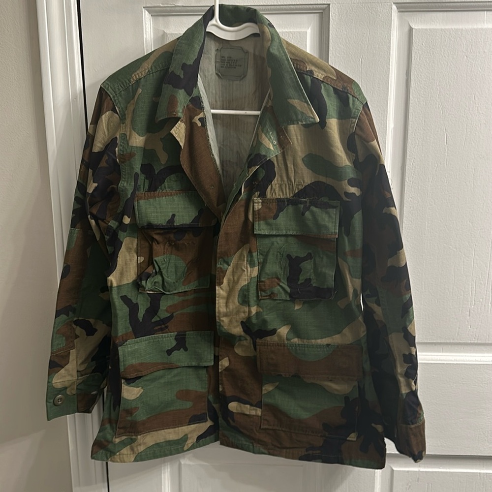 US Army Woodland Combat Camo Hot Weather Coat Shirt 8415-01-390-8539 Small-Short